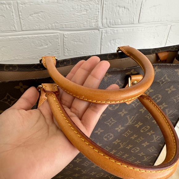 ❤️‍🔥Authentic LV sac plat in GM size❤️‍🔥 - Picture 11 of 17